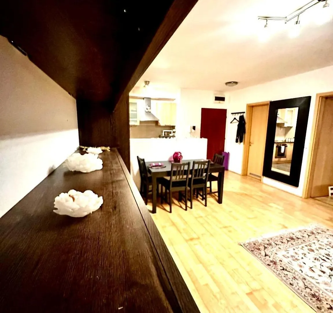 City Center Apartment With Balcony Budapest
