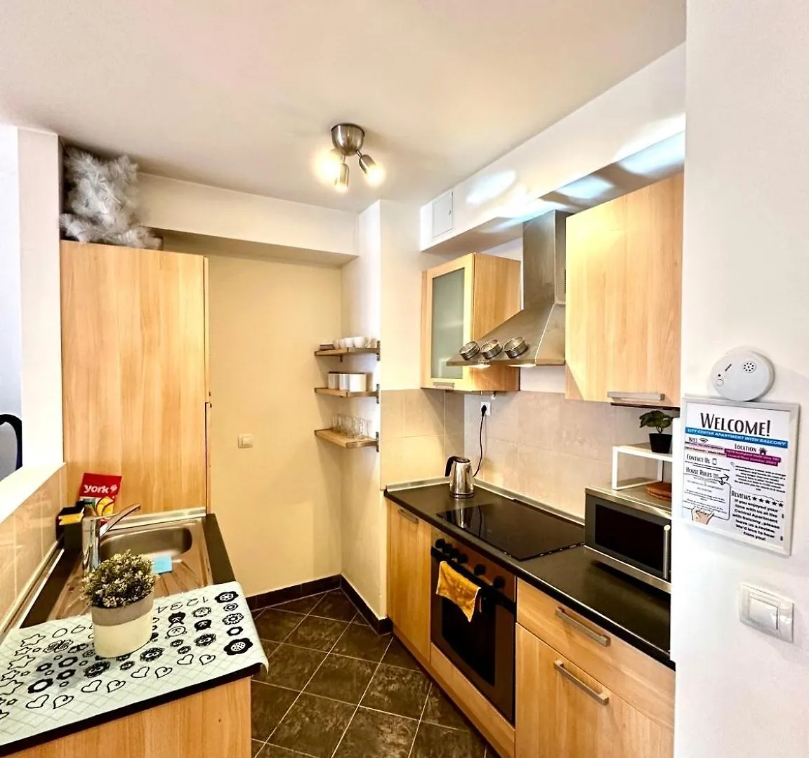 City Center Apartment With Balcony Budapest